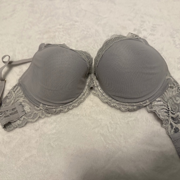 Natori silver bra - Picture 1 of 2